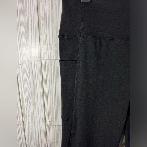 NWT- JVINI SPORT BLACK LEGGINGS - Picture 2 of 6